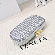 Bottega Veneta Knot Minaudiere Clutch Silver Size 20x12x5.5cm - 2