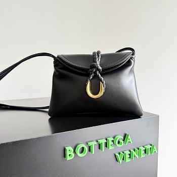 Bottega Veneta Liberta in Black Size 20x35x8cm