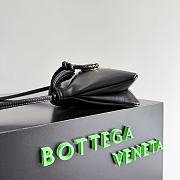 Bottega Veneta Liberta in Black Size 20x35x8cm - 3