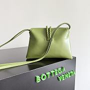 Bottega Veneta Liberta in Avocado Size 20x35x8cm - 5