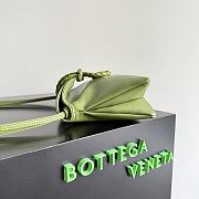 Bottega Veneta Liberta in Avocado Size 20x35x8cm - 4