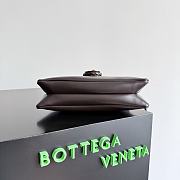 Bottega Veneta Liberta in Brown Size 20x35x8cm - 6
