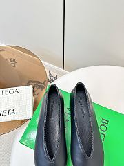 Bottega Veneta Sofia Leather Ballerina in Black - 4