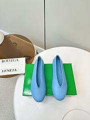 Bottega Veneta Sofia Leather Ballerina in Blue - 6