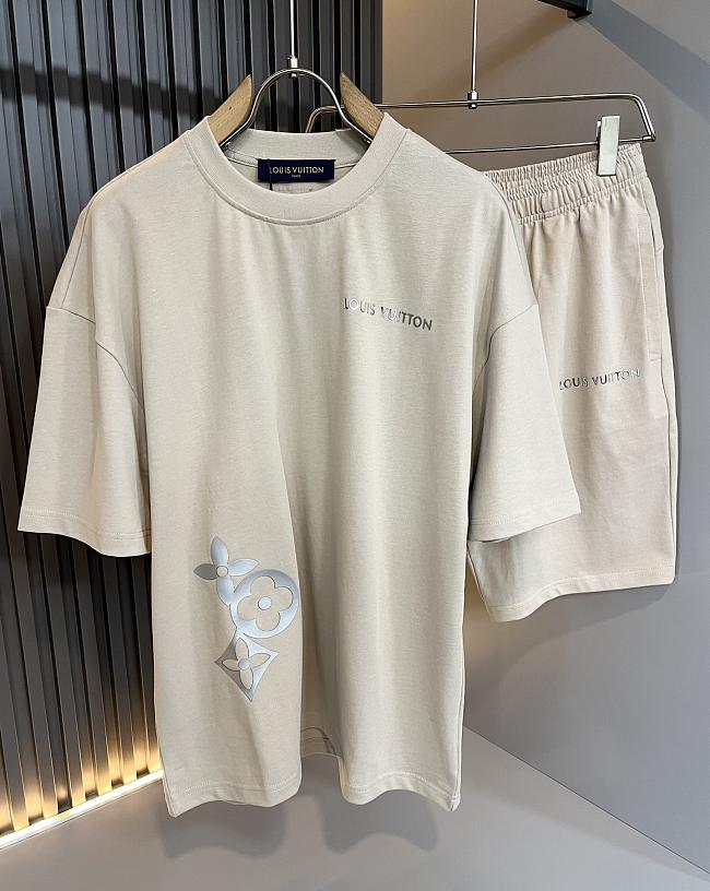 Louis Vuitton Set Clothes 0033-01 - 1