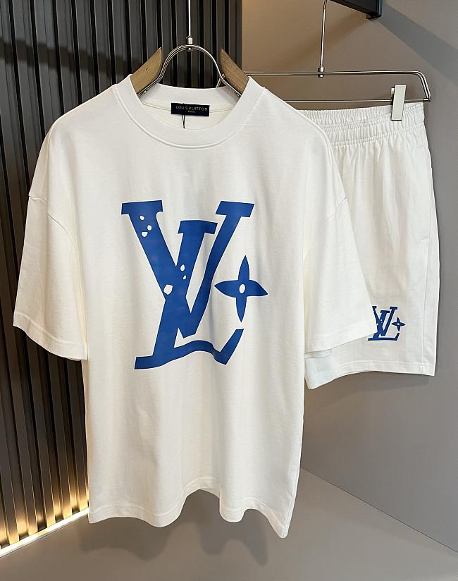 Louis Vuitton Set Clothes 0110 - 1