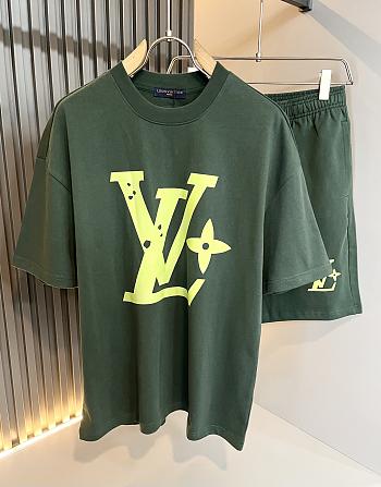 Louis Vuitton Set Clothes 0111