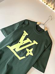 Louis Vuitton Set Clothes 0111 - 5