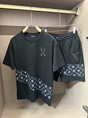 Louis Vuitton Set Clothes LV0554-01 - 3
