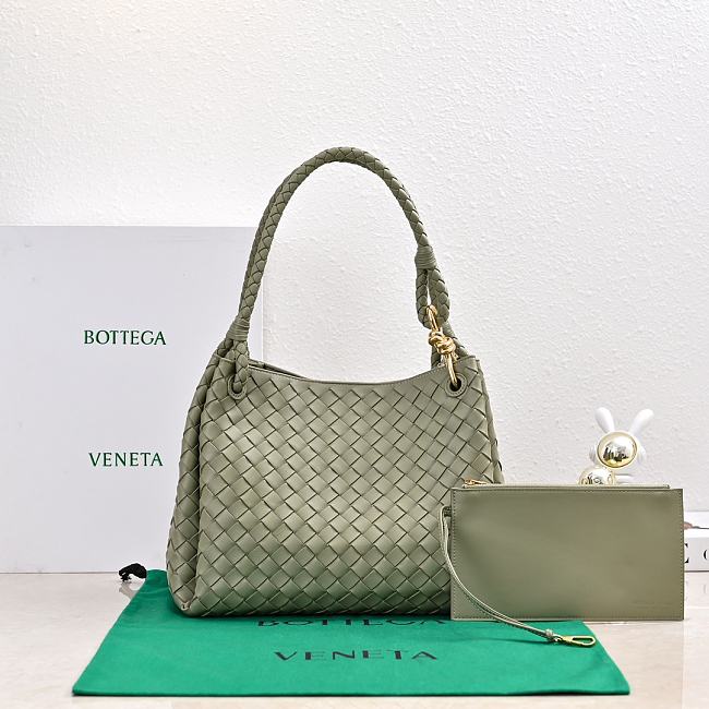Bottega Veneta Pistachio Bag BV124 Size 30x26x20CM - 1