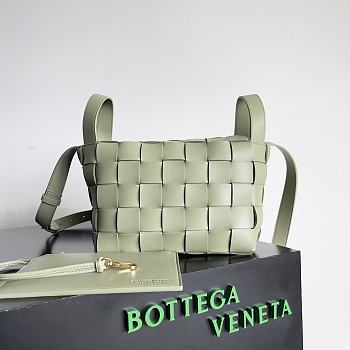Bottega Veneta Cassette Bowling Pistachio Bag Size 22x16x13CM