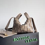 Bottega Veneta Cassette Bowling Brown Bag Size 22x16x13CM - 6