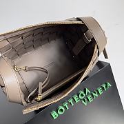 Bottega Veneta Cassette Bowling Brown Bag Size 22x16x13CM - 3