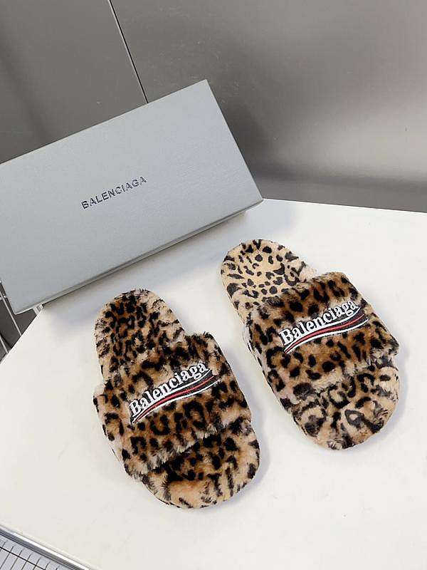Balenciaga Furry Slide Leopard  - 1