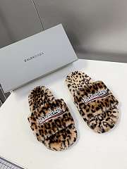 Balenciaga Furry Slide Leopard  - 6