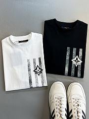 Louis Vuitton Clothes CODE LV0674-01 - 2