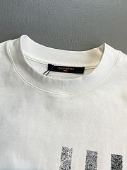 Louis Vuitton Clothes CODE LV0674-02 - 2