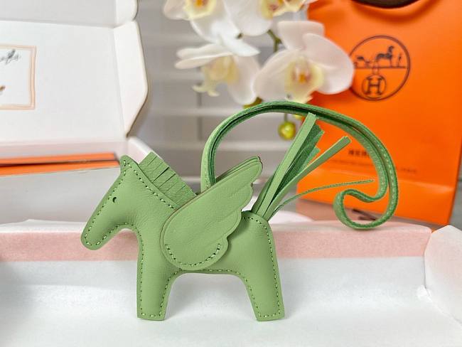 Hermès Horse Pegasus Keychain Code HM5210-03 - 1
