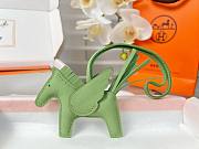 Hermès Horse Pegasus Keychain Code HM5210-03 - 4