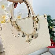 Louis Vuitton Classic Four-Petal Flower - 4