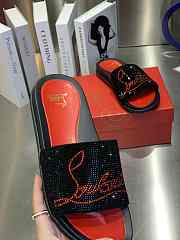 Christian Louboutin Slide OM-02500-02 - 3