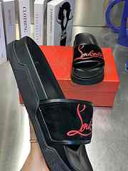 Christian Louboutin Slide OM-02700-01 - 2