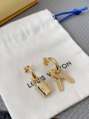 Louis Vuitton Earrings Code 0020