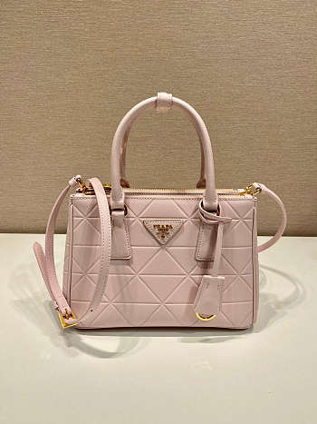 Prada Bag with Stitching-PR2104 Size 20x15x9cm