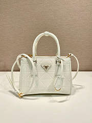 Prada Bag with Stitching-PR2105 Size 20x15x9cm - 1
