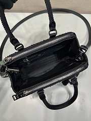 Prada Crystal Galleria P31620 Size 18x12x8cm - 5