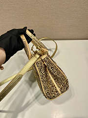 Prada Crystal Galleria P31621 Size 18x12x8cm - 5