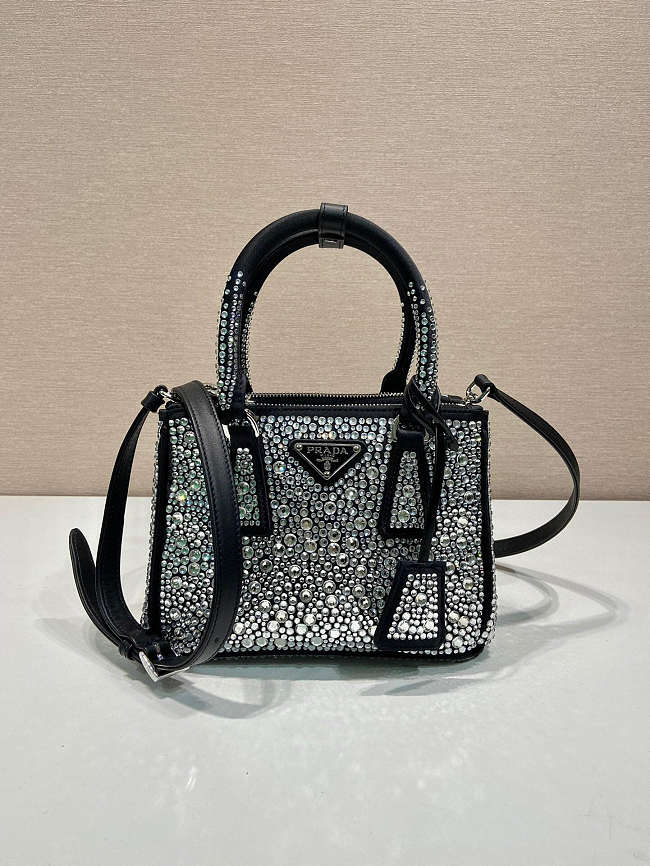 Prada Crystal Galleria P31622 Size 18x12x8cm - 1
