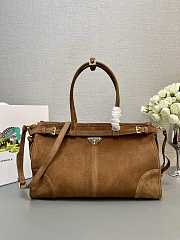 Prada Lus Solf Bag P02308 Size 32x15x13cm - 4