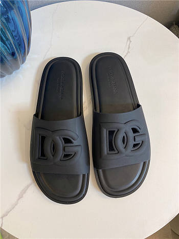 Dolce & Gabbana Slippers DG70B1-03