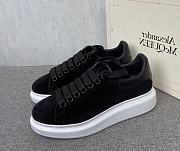 Alexander McQueen Oversized Sneaker Velvet Black - 1