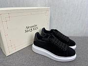Alexander McQueen Oversized Sneaker Velvet Black - 6