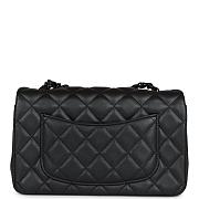 Chanel Flap Iridescent Lambskin Black Size 25x15x7cm - 3