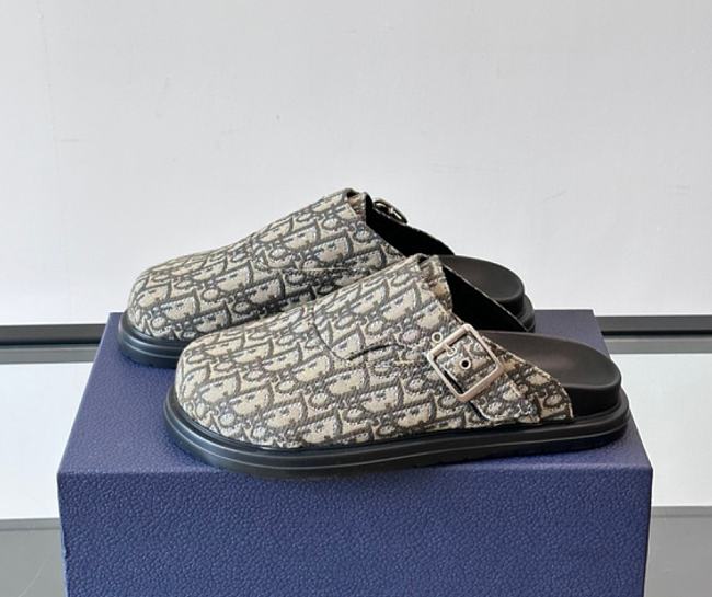 Dior Flat Comfort Clog Code D059-02 - 1