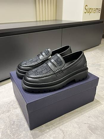 Dior Men's Loafer with Shiny Leather D902B-02