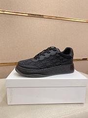 Dior Oblique Pattern Sneakers Code 06B50-01 - 1