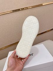 Dior Oblique Pattern Sneakers Code 06B50-02 - 3