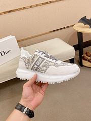 Dior Oblique Pattern Sneakers Code 058B60-02 - 4