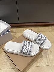Dior Slide Code DI0142-01 - 2