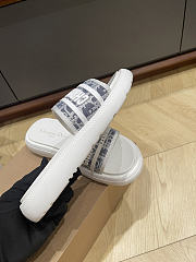 Dior Slide Code DI0142-01 - 3