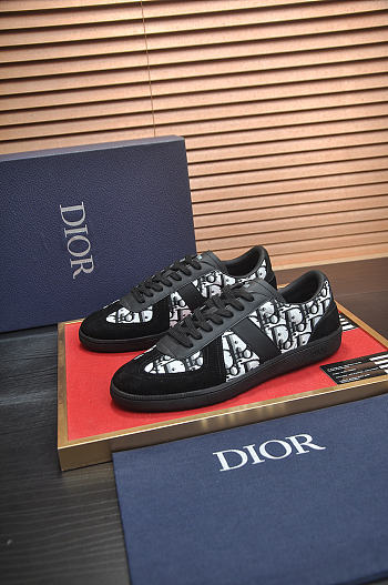 Dior Sneaker Salvatore Oblique D0903C-03