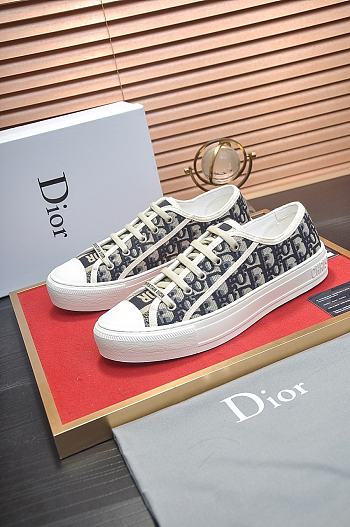 Dior Walk'n' Sneaker Low Top Macrocannage D15B60-01