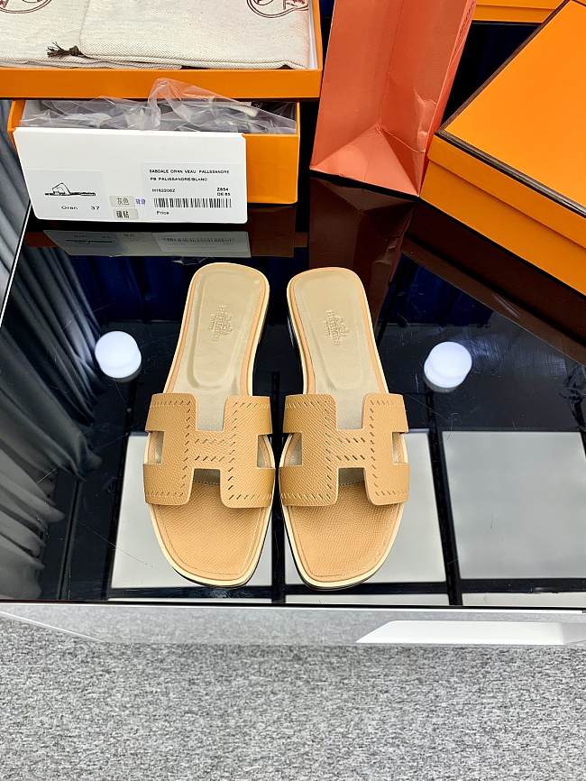 Hermes Woman Slides Code HM019-02 - 1