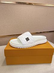 Louis Vuitton Slide Code LV606A-03 - 3