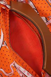 Hermes Balusoie Silk With Hunter HM5213 Size 32x24x12cm - 5