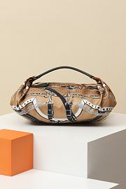 Hermes Balusoie Silk With Hunter HM5216 Size 32x24x12cm - 2